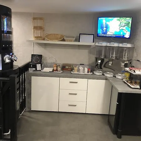 Des Congres Et Festivals Hotell 3*