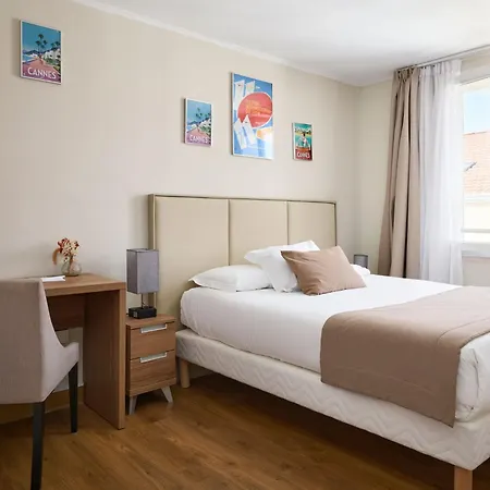 Hotell Des Congres Et Festivals