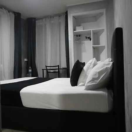 Hotel Des Congres Et Festivals 3*