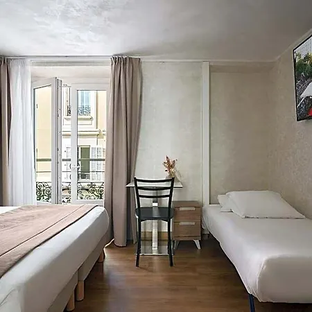 Des Congres Et Festivals Hotel 3*