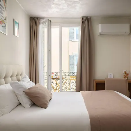 Des Congres Et Festivals Hotel 3*