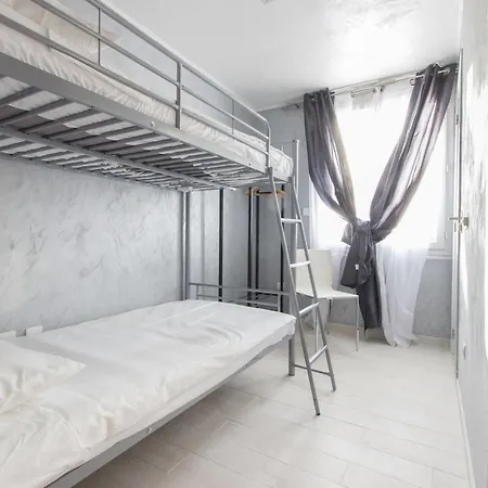 Des Congrès Et Festivals Hotel 3*