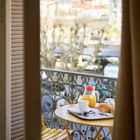 מלון Des Congres Et Festivals קאן