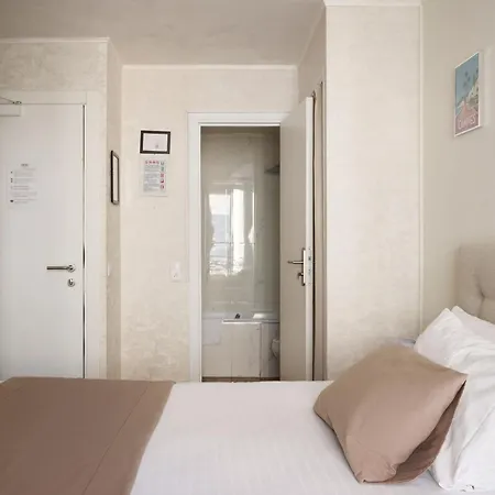 Des Congres Et Festivals 3* קאן