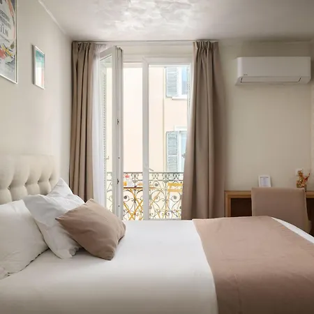 מלון Des Congres Et Festivals