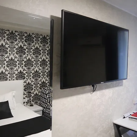 מלון Des Congres Et Festivals קאן