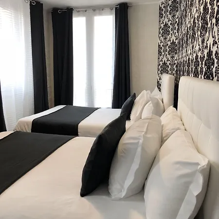 Des Congres Et Festivals מלון 3*