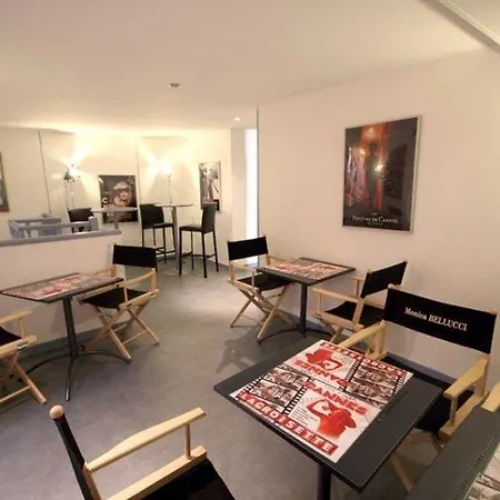 Des Congres Et Festivals Hotel 3*